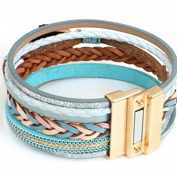 Bohemian Style Bracelet with Turquoise Stone - Picture 5 of 6